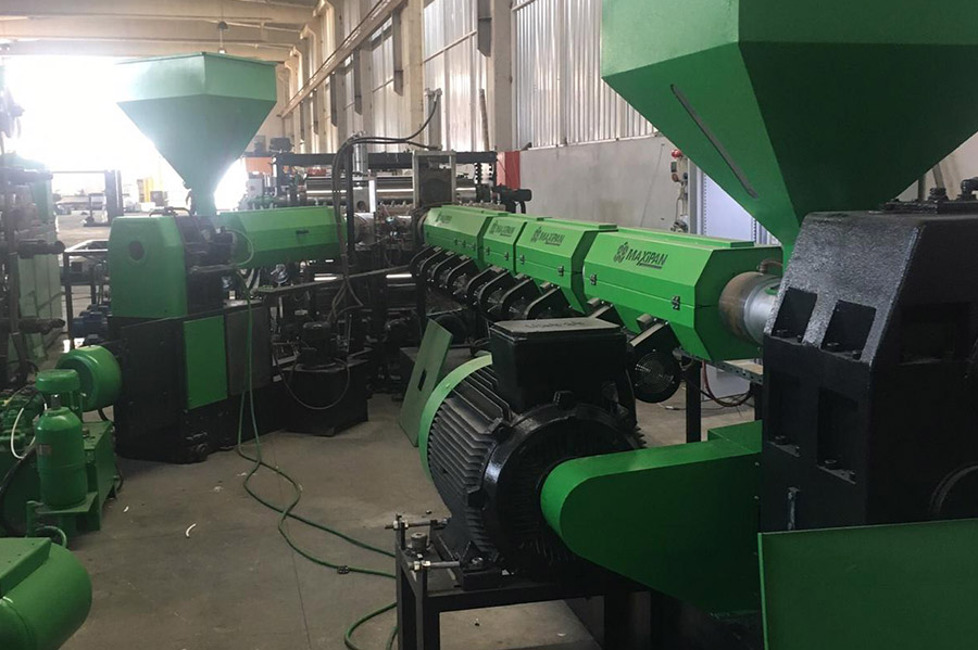 Plastic sheet machinery