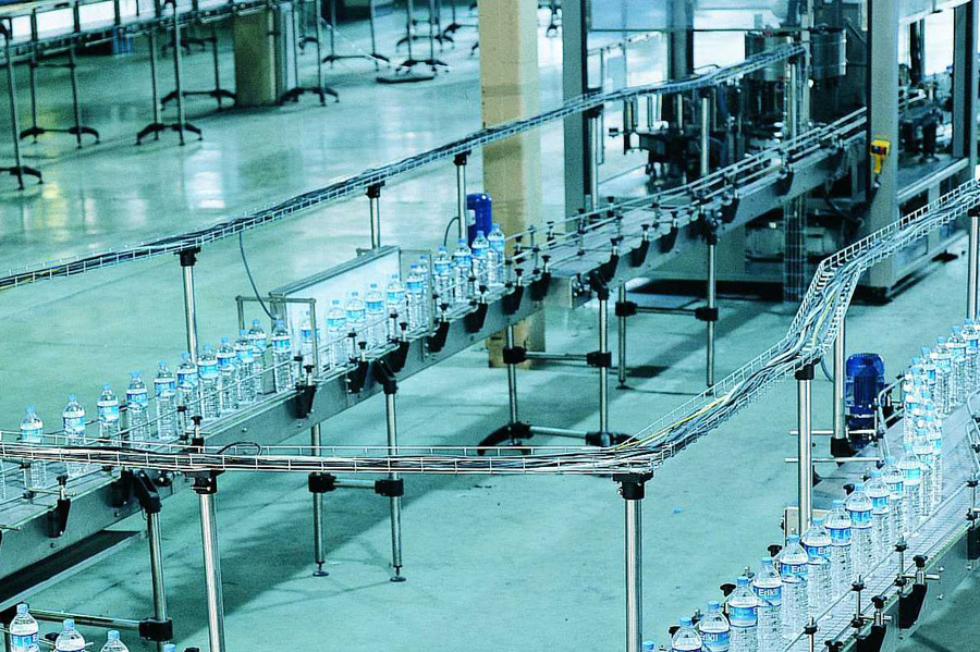 Filling packaging machinery