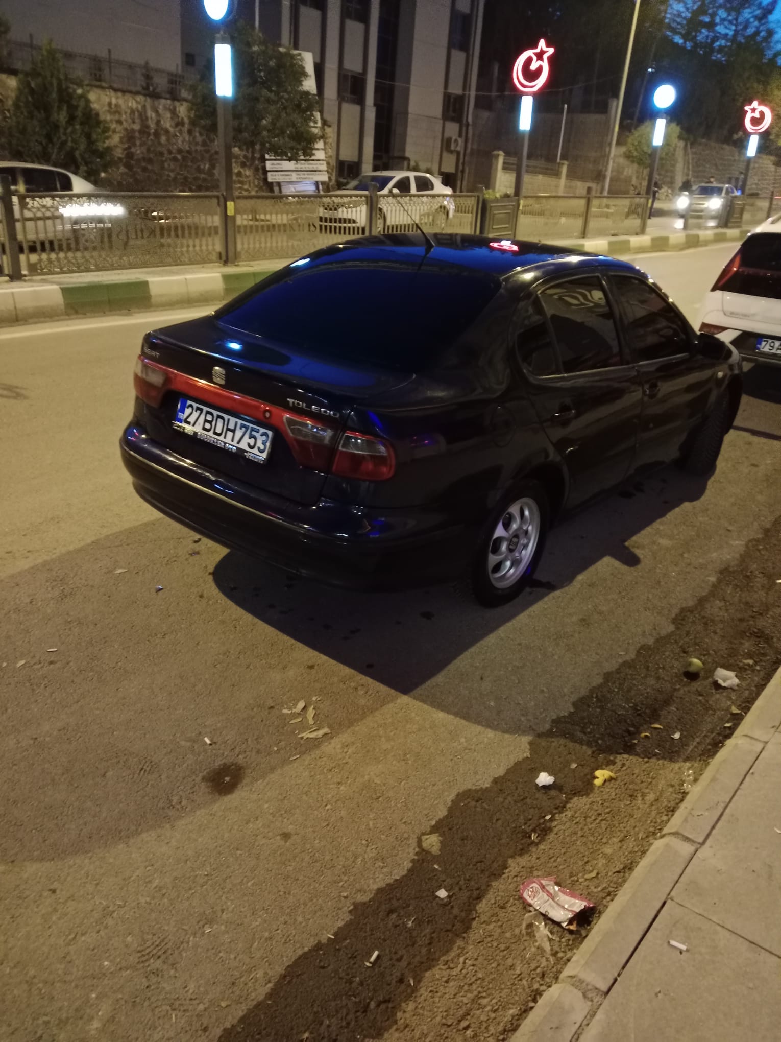 lüks siyah otomobil